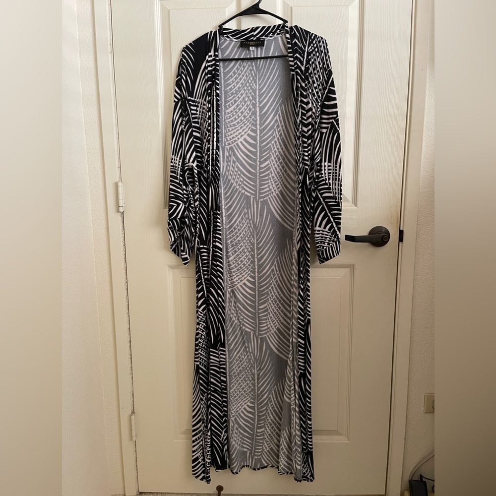 Lexbreezy Long Kimono